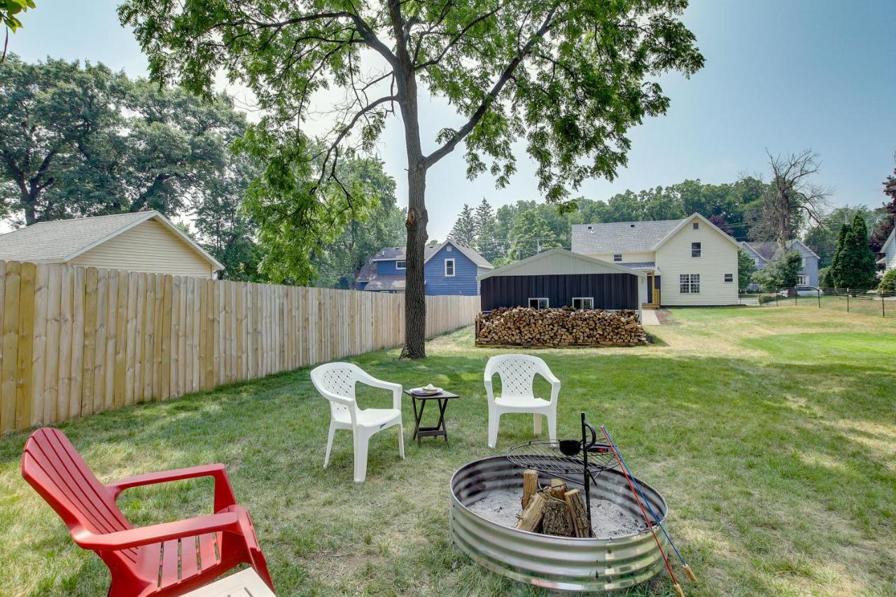 Pet-Friendly Montello Home With Fire Pit! Exterior photo